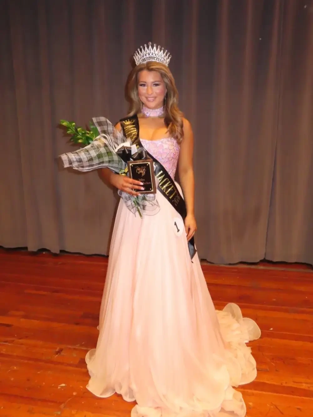 Gallery Image #slidesGrid0