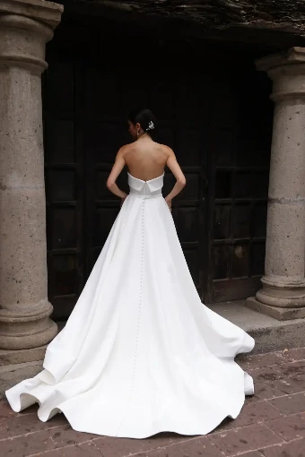 JH Bridal by Jimme Huang AUTUMN #1 thumbnail